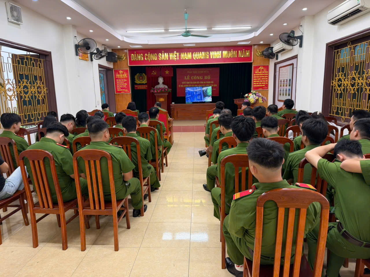 Trại Tạm giam số 2: Học tập, quán triệt Nghị quyết số 10 của Bộ Chính trị